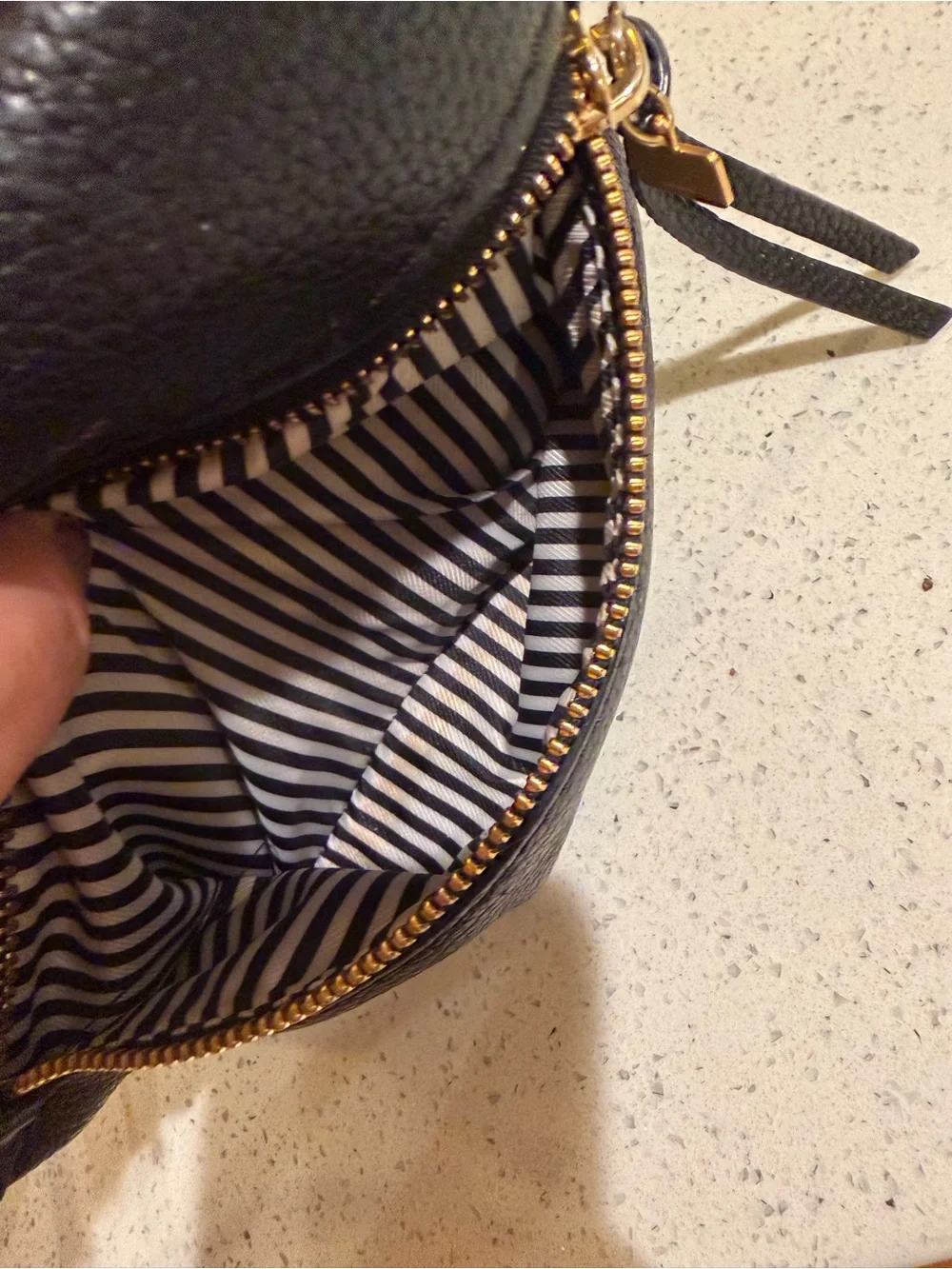 Small kate spade cobble hill Ellen pebble leather crossbody bag black